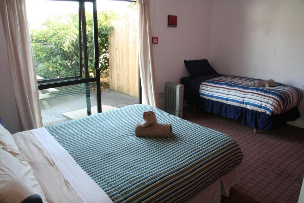 Tasman Bay Backpackers Hostel Nelson Room photo